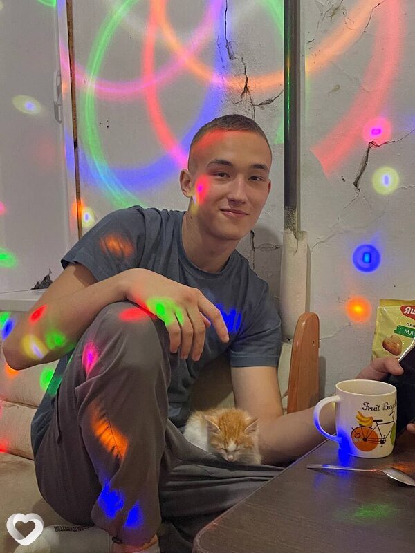 Афанасий, 19, Улан-Удэ — анкета №4306592