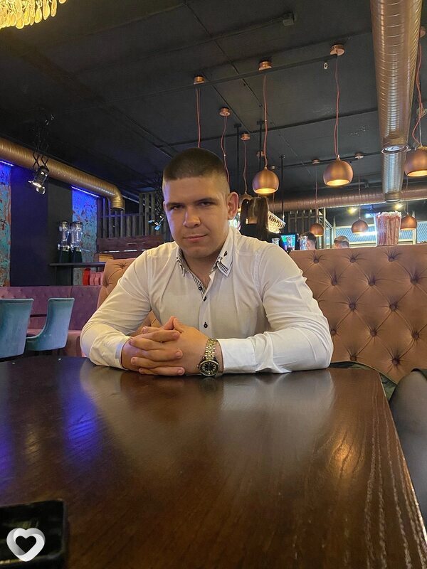 Иван, 21, Саратове — анкета №4306624