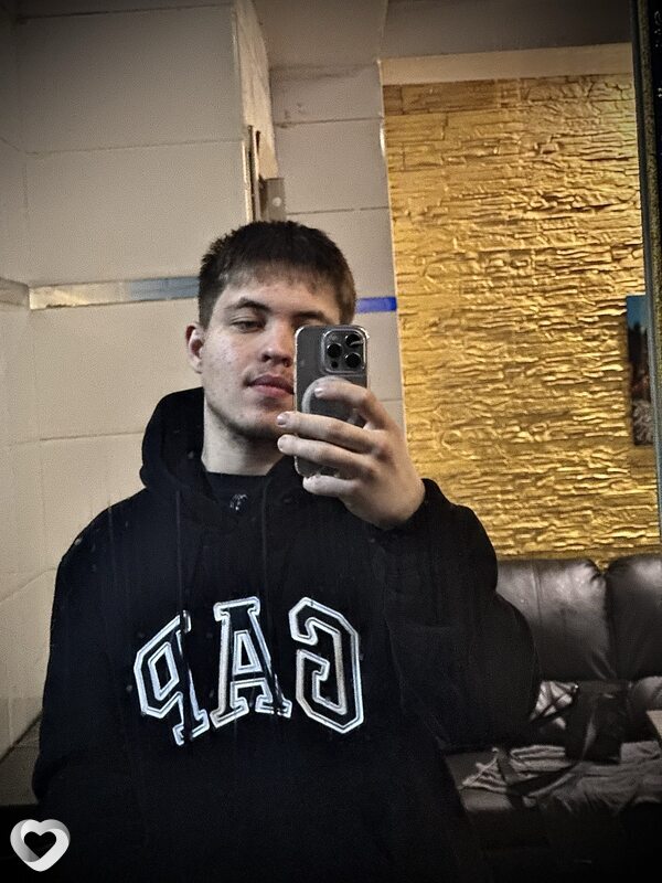 Артём, 19, Чите — анкета №4306933