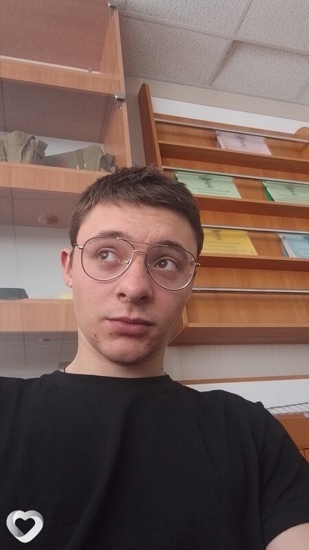 Миша, 22, Брянске — анкета №4308358