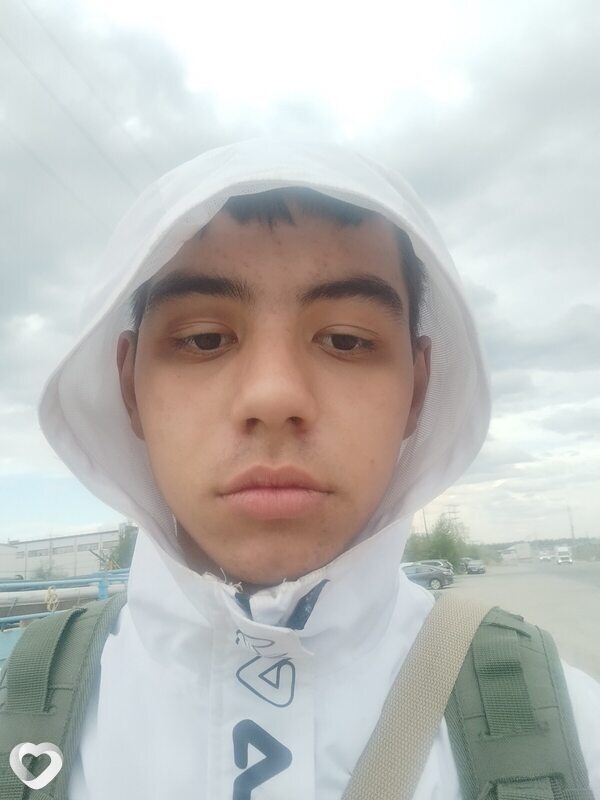 Дима, 19, Сургуте — анкета №4308456