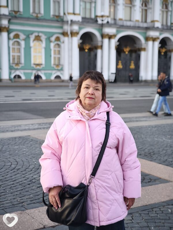 Елена, Поставы