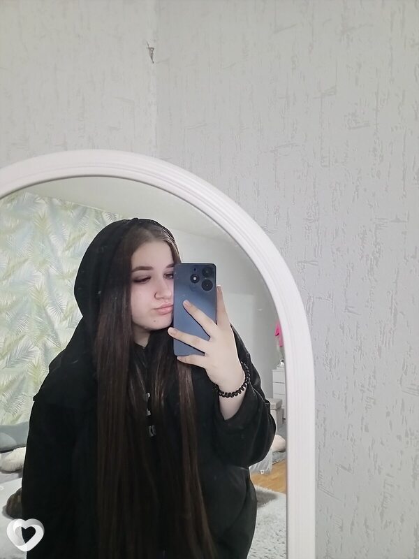 Карина, 19, Томске — анкета №4310475