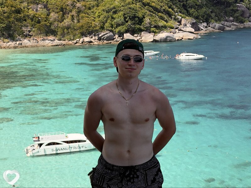 Артём, 23, Лиде — анкета №4310660
