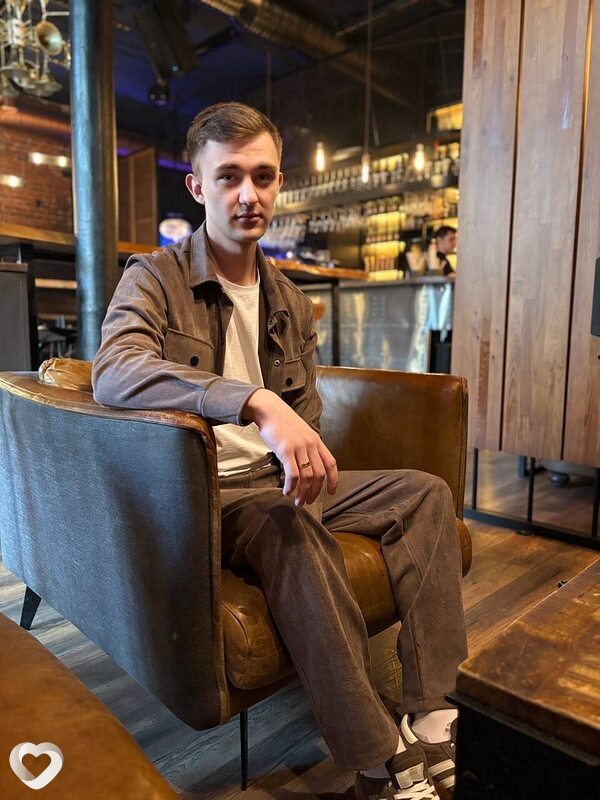 Артём, 24, Иванове — анкета №4310960