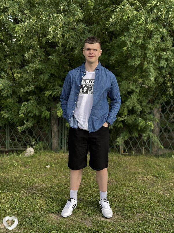 Арсений, 20, Бобруйске — анкета №4310784