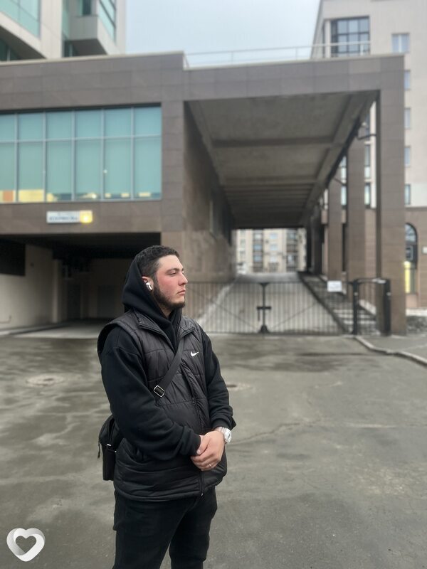 Эмиль, 22, Екатеринбурге — анкета №4311733