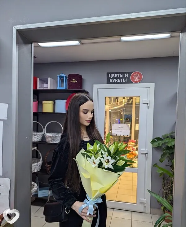 Оля, Москва