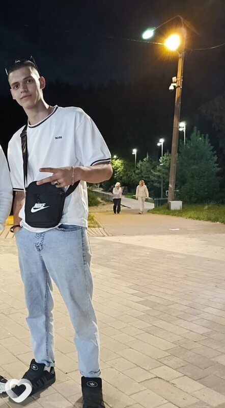 Максим, 21, Казани — анкета №4312986