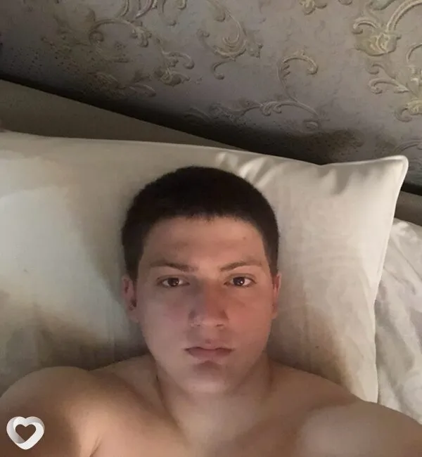 Артур, 18, Москве — анкета №4313932