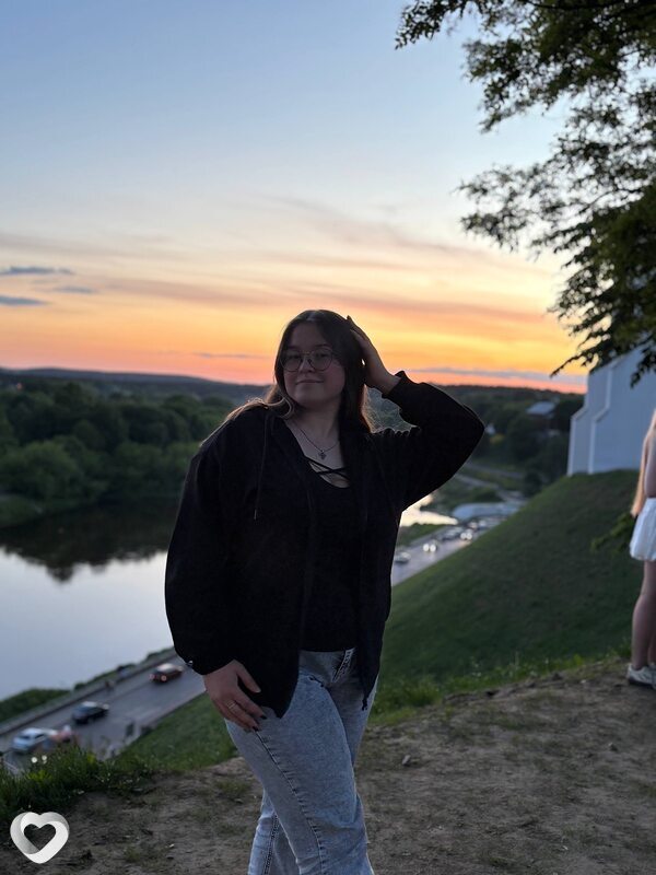 Анна, 18, Бресте — анкета №4314021