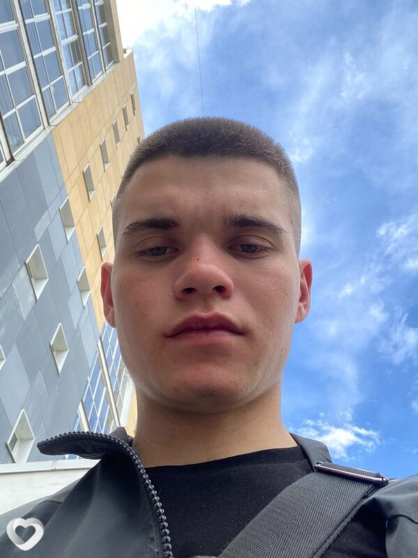 Антон, 20, Усолье-Сибирское — анкета №4314135