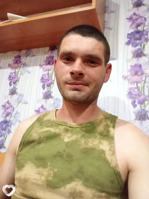 Дмитрий, 27, Каменске-Шахтинском — анкета №4314370