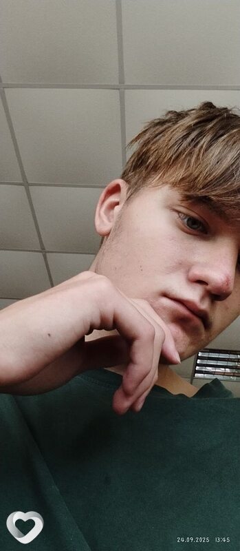 Матвей, 19, Речице — анкета №4314225