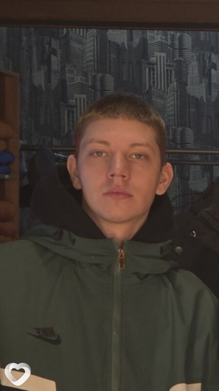 Владислав, 20, Иванове — анкета №4315007