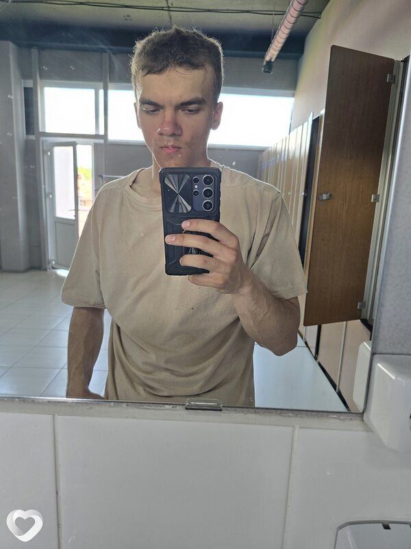 Денис, 22, Санкт-Петербурге — анкета №4315194