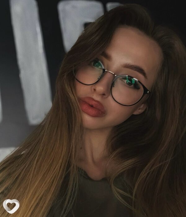 Алина, 25, Витебске — анкета №4315583
