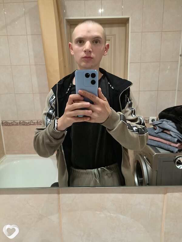 Алексей, 21, Благовещенске — анкета №4315537