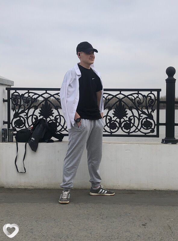 Максим, 18, Новосибирске — анкета №4315762