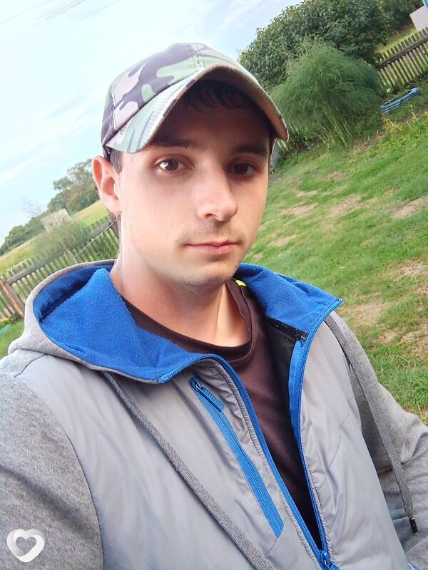 Данил, 21, Омске — анкета №4317638