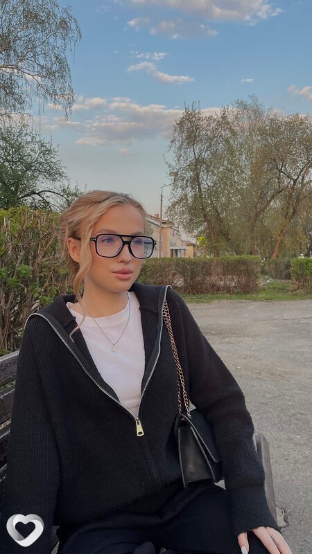 Маргарита, 19, Екатеринбурге — анкета №4318239