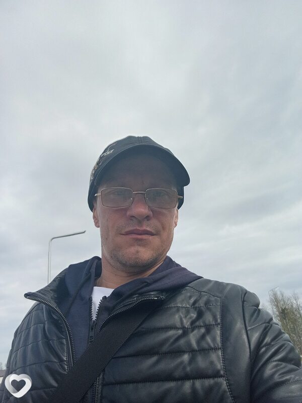 Андрей, 42, Сосновом Боре — анкета №4318327