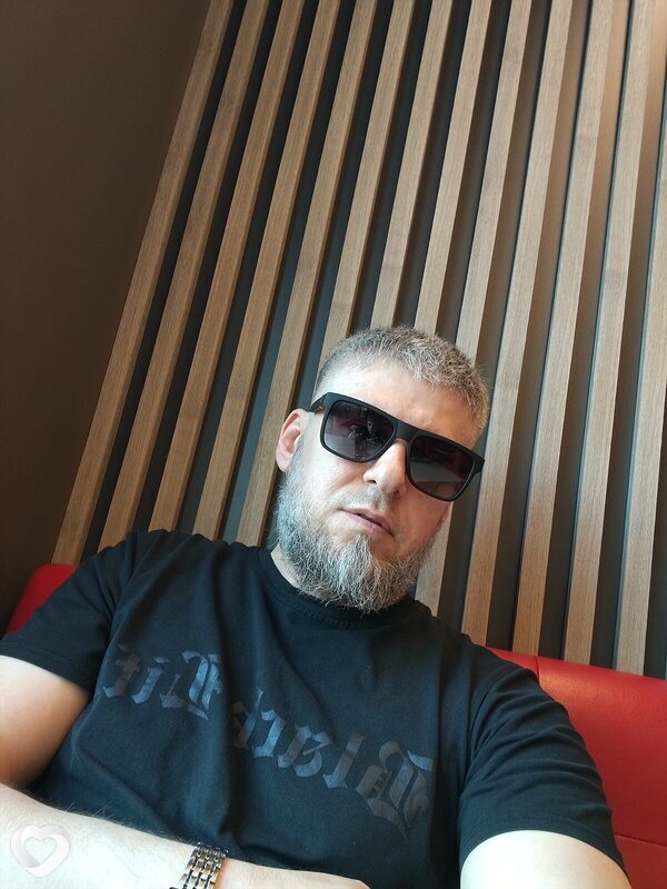 Аслан, Александров