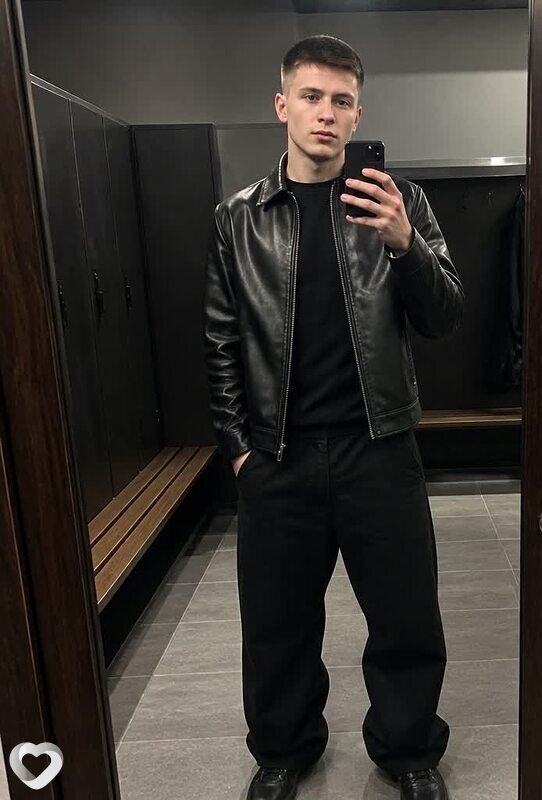 Александр, 18, Омске — анкета №4322215