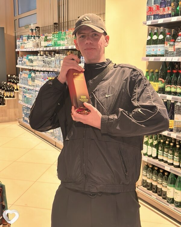Александр, 18, Новосибирске — анкета №4323274