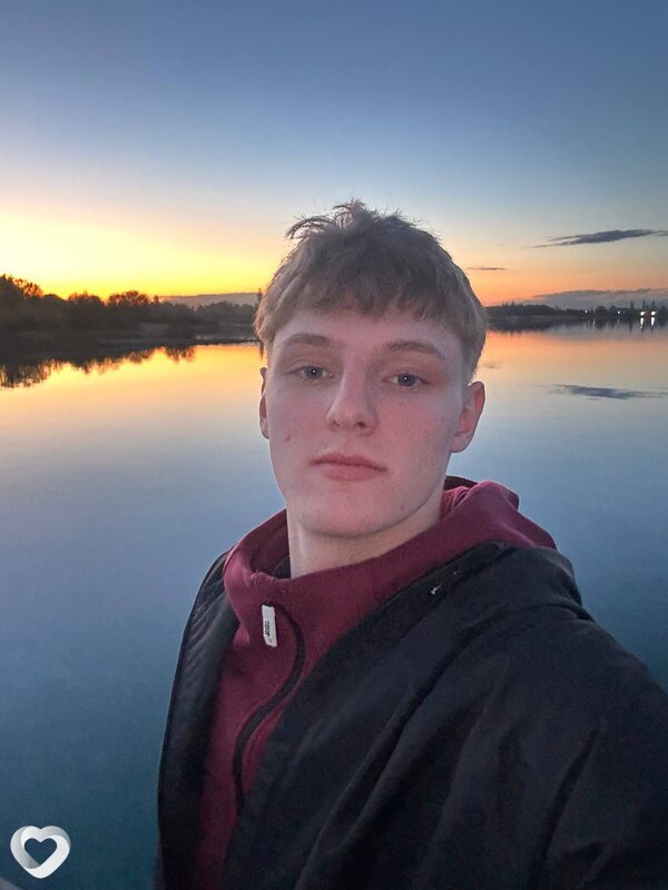 Ярослав, 19, Слуцке — анкета №4323965