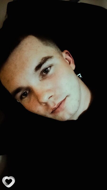 Человек, 22, Астрахани — анкета №4324710
