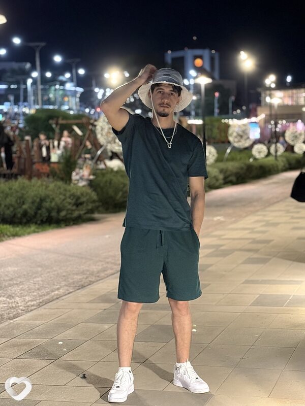 Younes, Минск