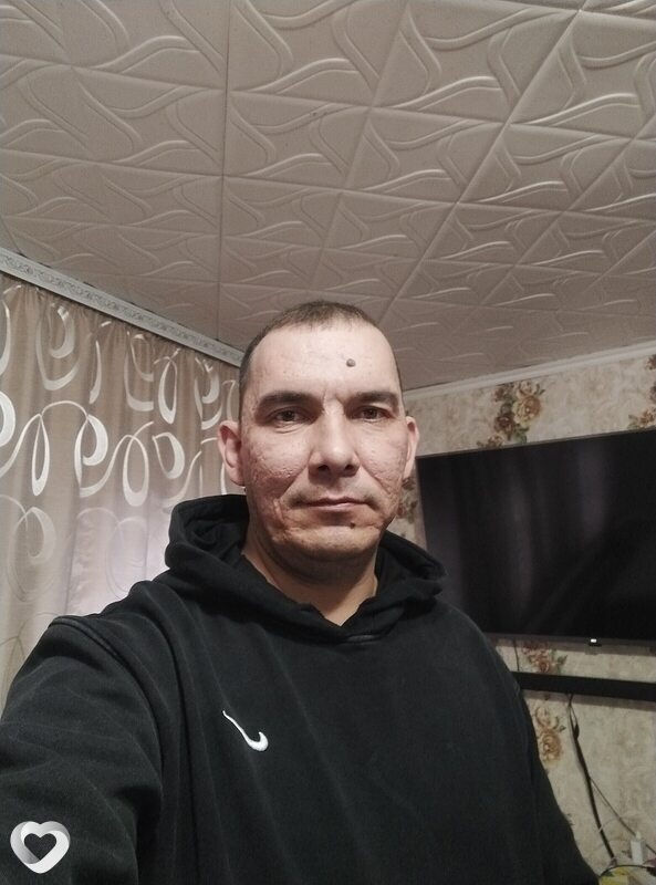 Хороший, 46, Ульяновске — анкета №4324837