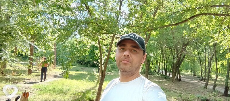 Иван, 38, Белогорске — анкета №4326408