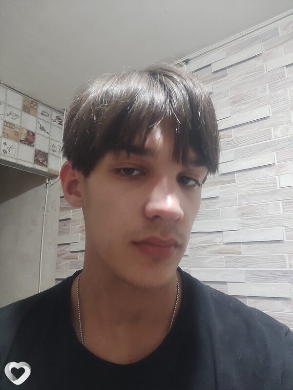 Андрей, 20, Кривое Роге — анкета №4327549