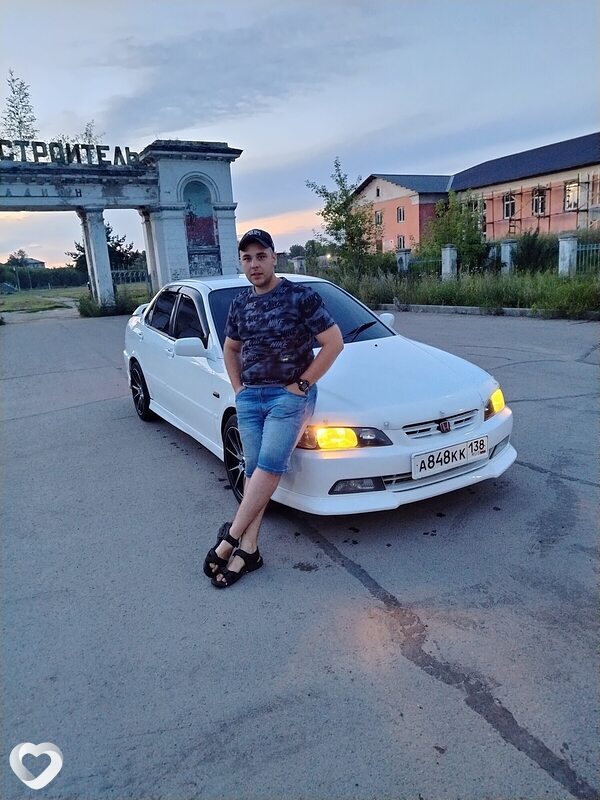 Артём, 26, Усолье-Сибирское — анкета №4327444