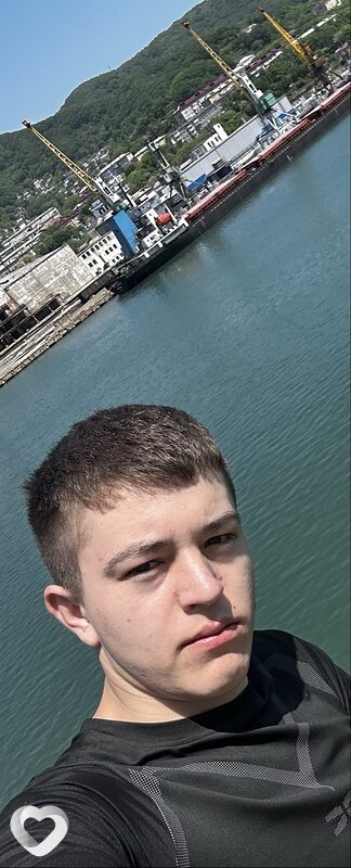 Кирилл, 20, Находке — анкета №4327825