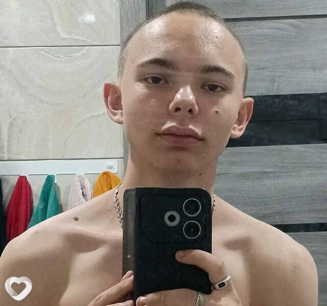 Иван, 20, Иркутске — анкета №4328345