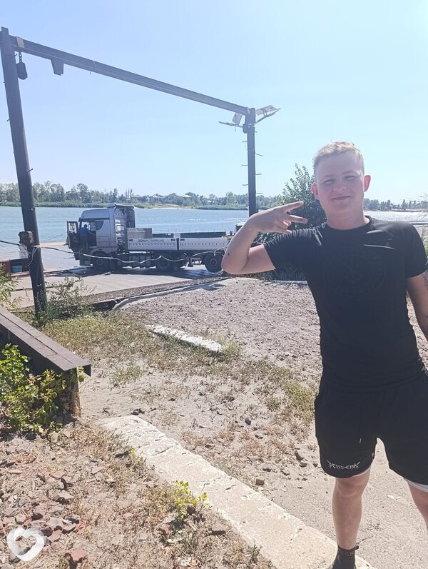 Артём, 21, Новочеркасске — анкета №4329091