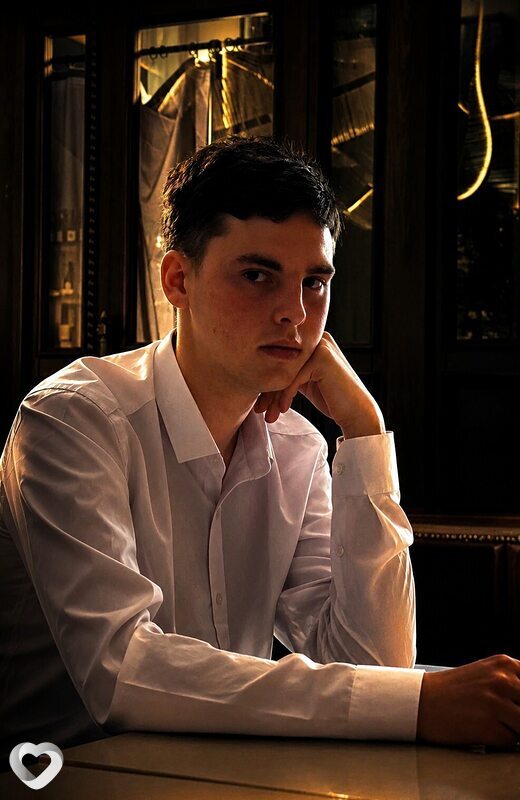 Влад, 18, Красноярске — анкета №4329359