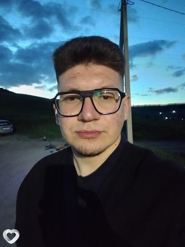 Артем, 26, Саратове — анкета №4329890