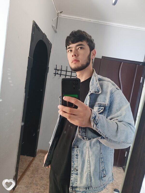 Алëша, 21, Казани — анкета №4330173