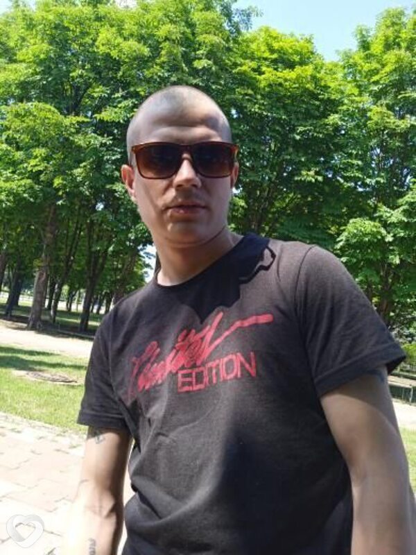Артем, 29, Кривое Роге — анкета №4330382