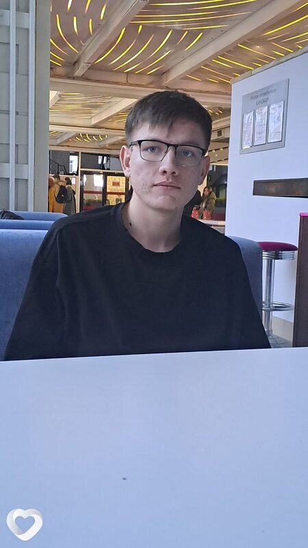 Андрей, 23, Барнауле — анкета №4330681