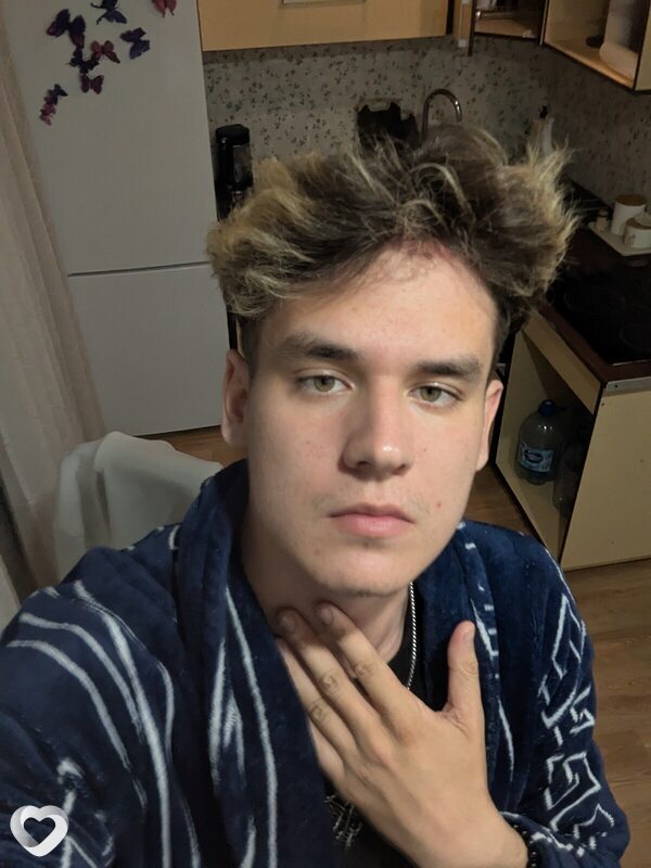 Иван, 23, Благовещенске — анкета №4330690
