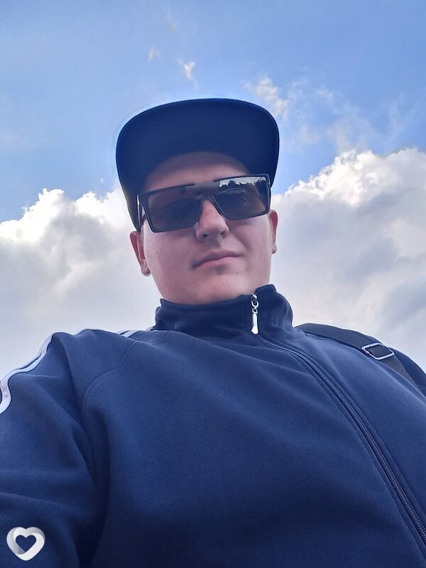 Александр, 22, Златоусте — анкета №4331547