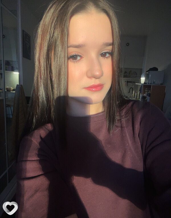 Нина, 18, Санкт-Петербурге — анкета №4331498