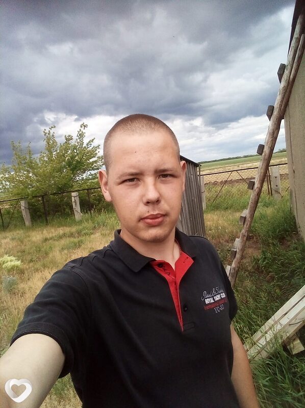 Максим, 22, Славгороде — анкета №4331752