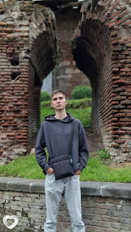 Андрей, 18, Геленджике — анкета №4332105