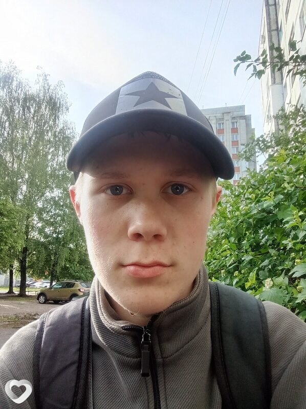 Максим, 18, Брянске — анкета №4332132